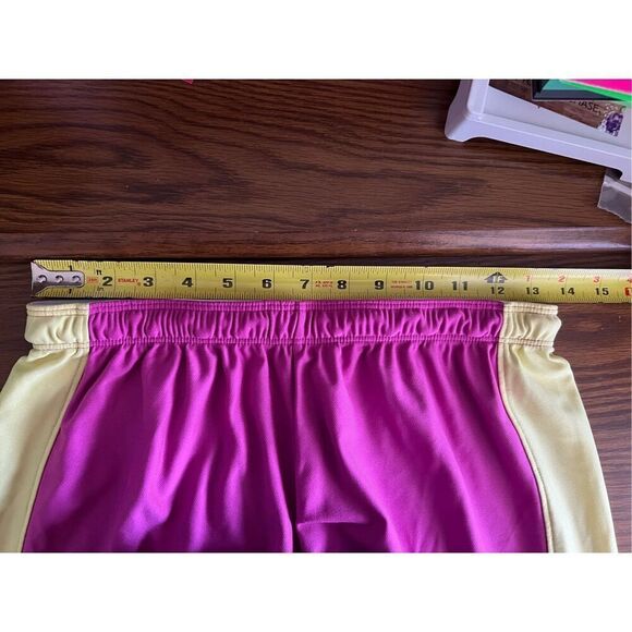 Under Armour Multicolored Shorts Woman’s Size Medium - Picture 10 of 11